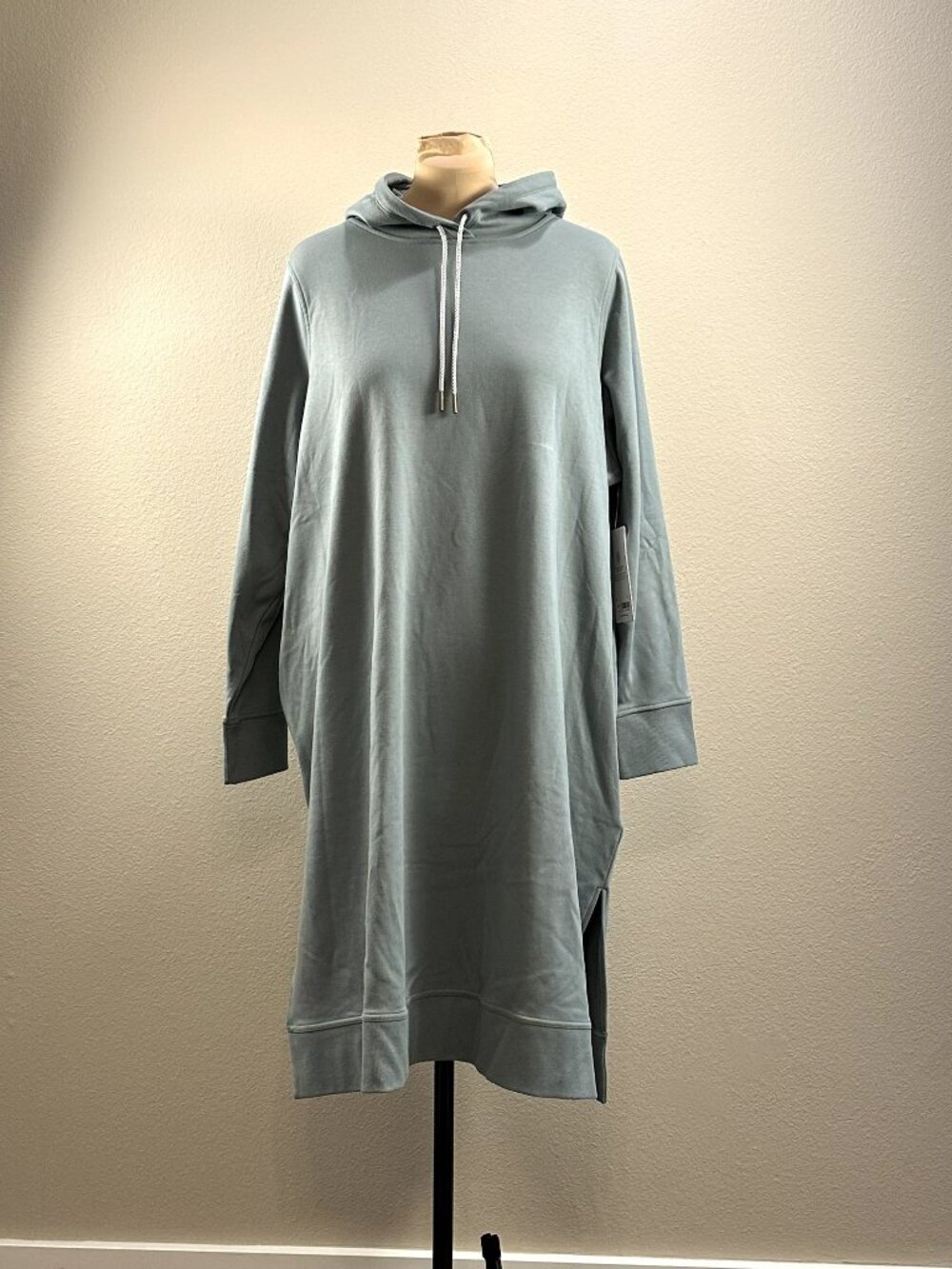 Athleta Triumph Hoodie Dress NWT